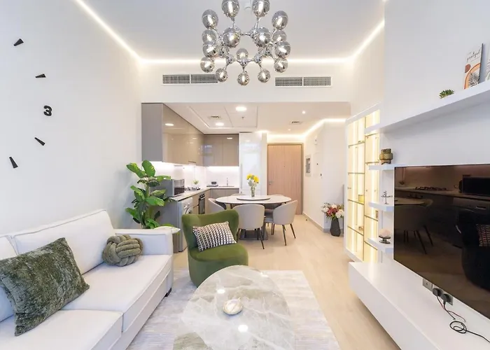 Veluxa - 2Bed With Skyline View In Azizi Riviera